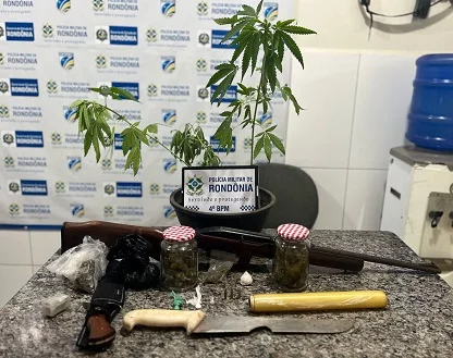 Polícia Militar apreende drogas e arma de fogo em Cacoal