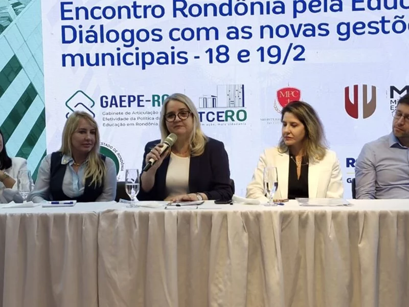 Encontro Rondônia pela Educação reúne prefeitos e secretários de educação em Porto Velho