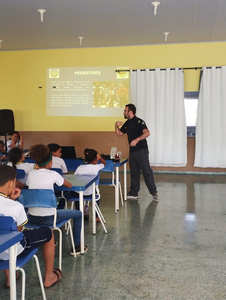 SEMTTRAN de Cacoal lança campanha educacional volta às aulas